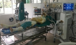 Lấy nước mắm, mỡ trăn chữa bỏng, ruồi nhặng theo bệnh nhân vào tận viện