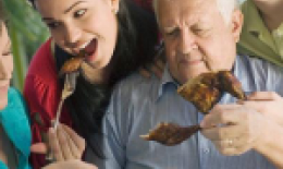 Nỗi lo kém ăn, mất ngủ ở người lớn tuổi