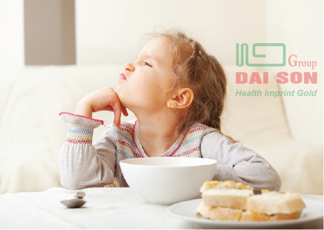 5 sai lam cua me khien tre bieng an hinh anh 2